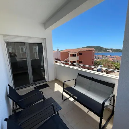 Sea Aldebaran With Terrace And Sea View Apartment